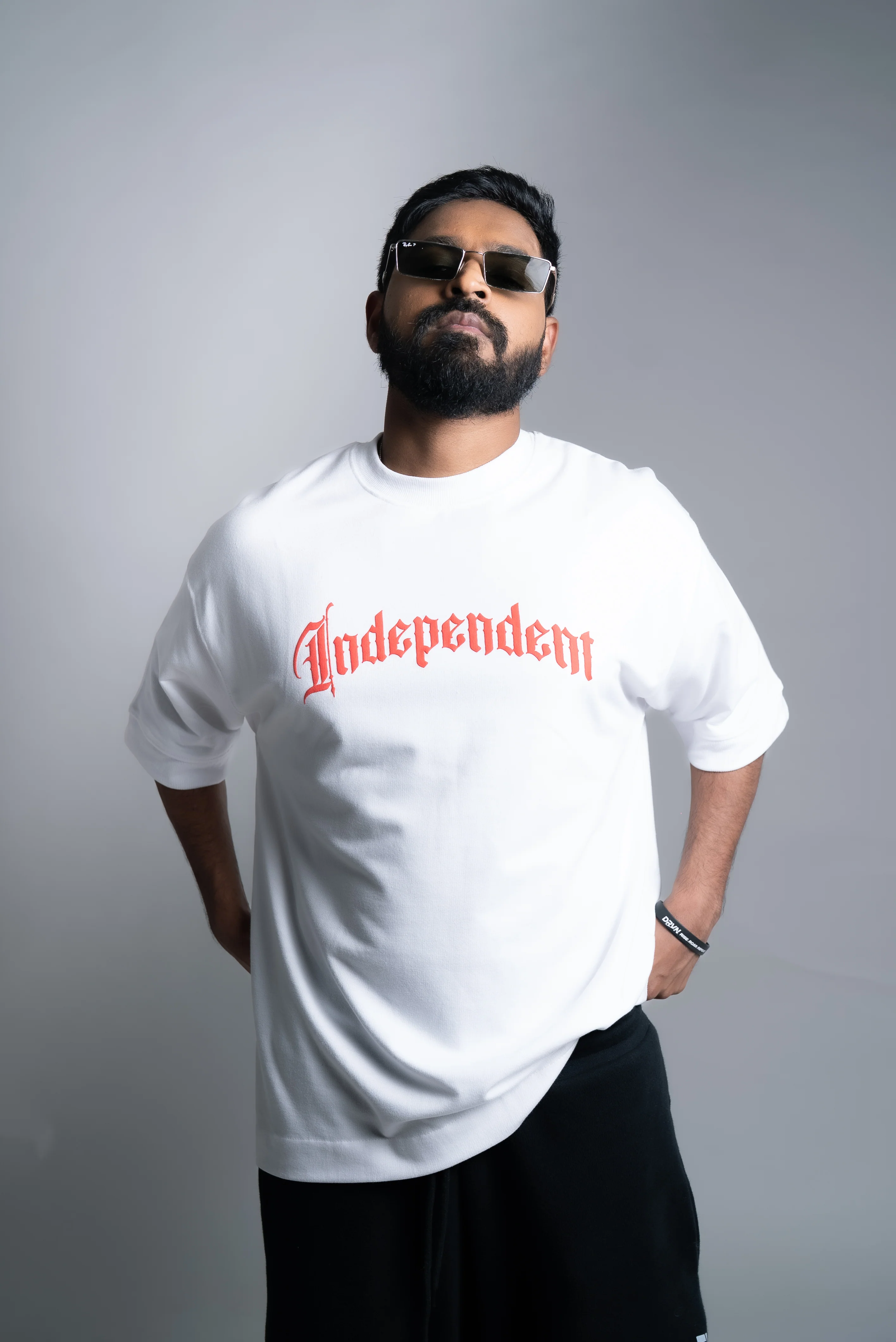 INDEPENDENT WHITE ( oversized t shirt ) - Image 3